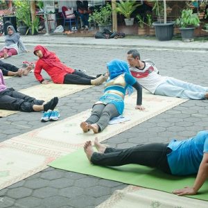 alumnismpinstindojogja_post_10_15_2017_2_08_21 PM1625974570593572094