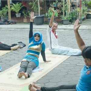 alumnismpinstindojogja_post_10_15_2017_2_08_21 PM1625974594316786077